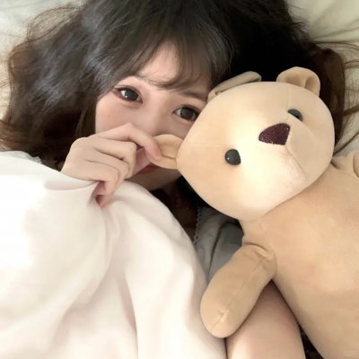 黑珍珠艾曼妞高清封面